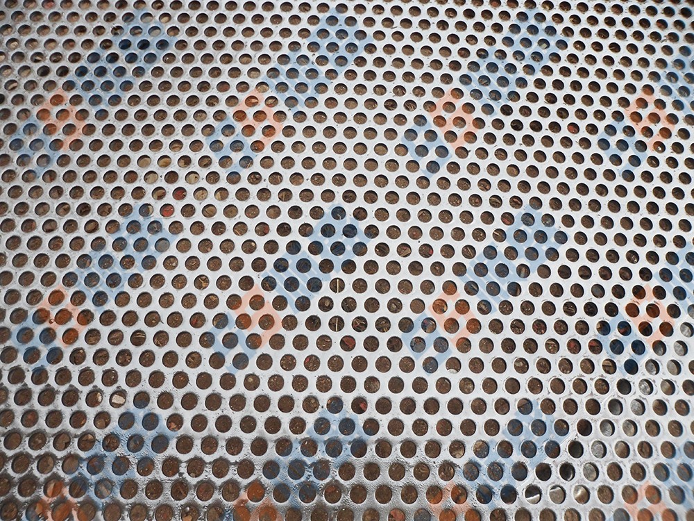 筛板钻孔加工
